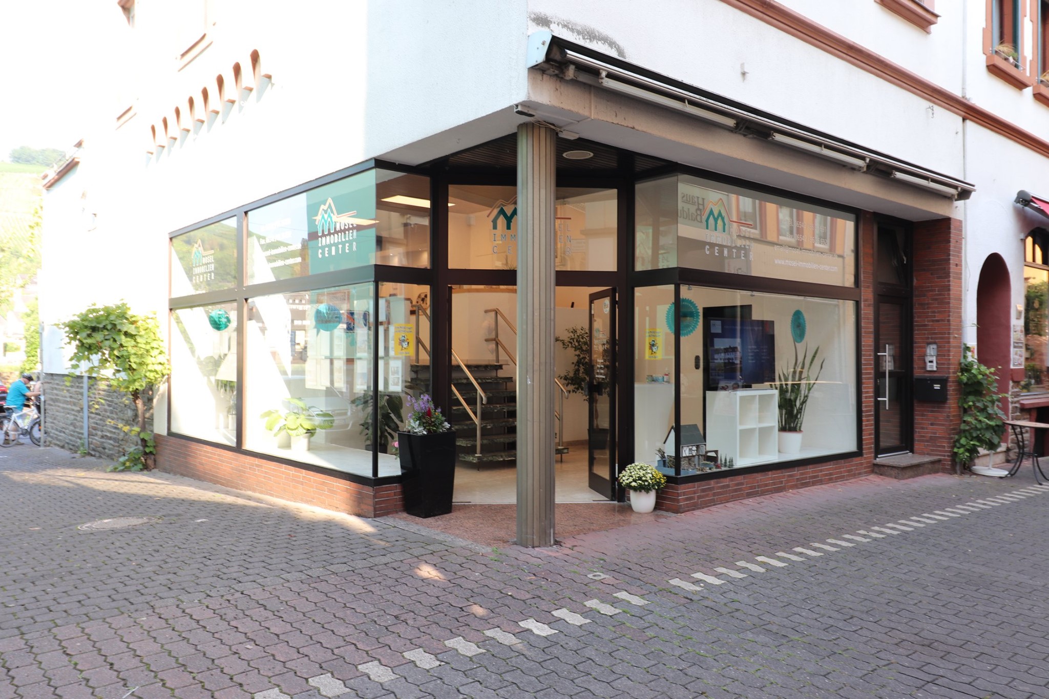 118316096_136068728179107_5828253707126528805_n Office Platzhalter