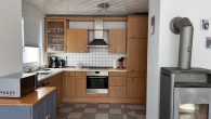 Schönes, gepflegtes Einfamilienhaus mit Terrasse und Garage in hochwassersicherer Lage in Zell-Kaimt - Küche