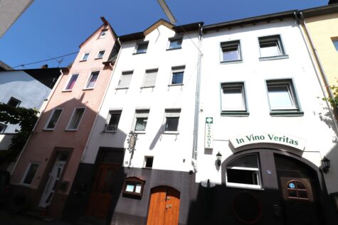 3 Häuser in bester Altstadtlage von Zell als attraktive Rendite mit Gastrobetrieb, 56856 Zell (Mosel), Wohn- und Geschäftshaus