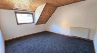 Ehemaliges Winzerhaus mit großem Garten und Moselblick in Briedel - Zimmer DG