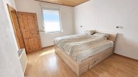 Perle in Ediger-Eller - Wunderschönes Fachwerkhaus mit Einliegerwohnung, Garage u. Innenhof - Schlafzimmer Mietwohnung
