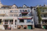 6 Ferienapartments mit gut ausgestattetem Restaurant und Moselblick in zentraler Lage von Zell/Mosel - Ansicht von der Moselseite