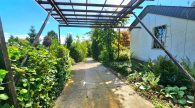 Ferienimmobilie mit großem Garten und Garage, auch als Festwohnsitz im Hunsrück - Einfahrt