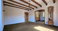 Großzügiges Winzerhaus mit Doppelgarage, Gewölbekeller und viel Potenzial in Zell-Merl - Wohnzimmer
