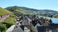 Großzügiges Winzerhaus mit Doppelgarage, Gewölbekeller und viel Potenzial in Zell-Merl - Umgebung