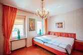 *Reserviert* Gepflegtes Ein-bis zweifamilienhaus mit fantastischem Moselblick in von St. Aldegund, Nähe Zell - Schlafzimmer OG