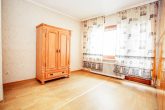 *Reserviert* Gepflegtes Ein-bis zweifamilienhaus mit fantastischem Moselblick in von St. Aldegund, Nähe Zell - Schlafzimmer 2. OG