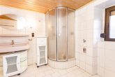 Einfamilienhaus in hochwassersicherer Lage mit Garten in Briedel - Badezimmer