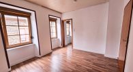 Kleines renovierungsbedürftiges Einfamilienhaus in bester Lage von Traben-Trarbach an der Mosel - Wohnzimmer