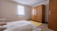 Gepflegtes Einfamilienhaus mit großem Nebengebäude und Garage in hochwasserfreier Lage von Briedel - Schlafzimmer OG