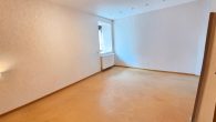 Gepflegtes Ein- bis Zweifamilienhaus mit Garten und Blick auf Weinberge und Mosel in Briedel - Zimmer EG
