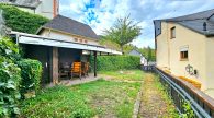 Gepflegtes Ein- bis Zweifamilienhaus mit Garten und Blick auf Weinberge und Mosel in Briedel - Garten und Terrasse