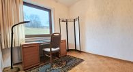 Vielseitig nutzbares 2FH mit Balkon, Terrasse und Doppelgarage in Ortsrandlage von Blankenrath - EG. Büro