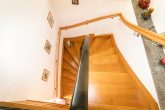 Viel Platz für die Familie - Haus mit Garten, Garage und viel Freifläche in Ortsrandlage von Zell - Bild