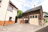 Viel Platz für die Familie - Haus mit Garten, Garage und viel Freifläche in Ortsrandlage von Zell - Innenhof