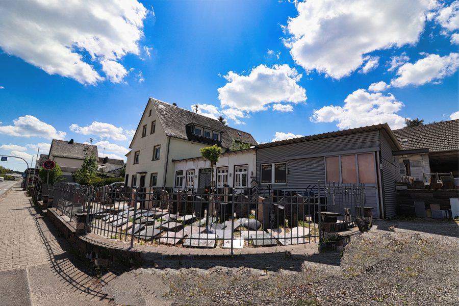 Vielseitiges Wohn- & Gewerbeensemble mit Potenzial in zentraler Lage von Simmern, 55469 Simmern (Hunsrück), Einfamilienhaus