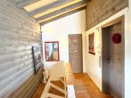 Schönes Blockhaus mit großem Garten, Garage und 2 Balkonen in ruhiger Hunsrücklage - Flur OG