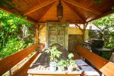 Historisches Zehnthaus mit Wellnessbereich, Garten, Terrasse und Garage in St. Aldegund, nähe Zell - Überdachte Terrasse