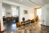 Historisches Zehnthaus mit Wellnessbereich, Garten, Terrasse und Garage in St. Aldegund, nähe Zell - Diele
