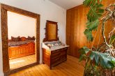 Historisches Zehnthaus mit Wellnessbereich, Garten, Terrasse und Garage in St. Aldegund, nähe Zell - Ankleidezimmer OG