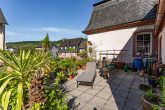 Historisches Zehnthaus mit Wellnessbereich, Garten, Terrasse und Garage in St. Aldegund, nähe Zell - Terrasse