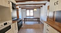 Großzügiges Einfamilienhaus mit Garage, Terrasse und großem Gartengrundstück in Briedel/Mosel - Küche EG