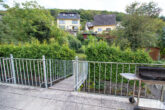 Schöne Wohnung mit tollem Ausblick, Terrasse und Garage in ruhiger Lage von Cochem - Cond - Terrasse und Brücke zum Garten