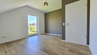 Modernes Einfamilienhaus im Hunsrück – Neubau mit großem Garten & KfW-40-Standard - Schlafzimmer OG