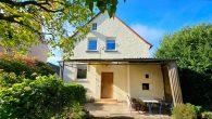 Gepflegtes Einfamilienhaus in Moselnähe, hochwassersicher Lage mit Garten in Bullay - Rückseite