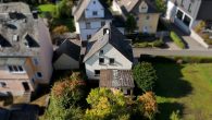 Gepflegtes Einfamilienhaus in Moselnähe, hochwassersicher Lage mit Garten in Bullay - Haus von oben