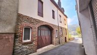 Großzügiges Fachwerkhaus mit Garten in direkter Mosellage in Zell-Merl - Garage