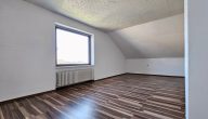 Großzügig Wohnen mit ausreichend Platz in ruhiger sonniger Lage im Hunsrück - Schlafzimmer
