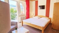 Toplage an der Mosel: Gepflegtes Wohn- und Ferienhaus mit 4 Apartments und Betreiberwohnung - Schlafzimmer