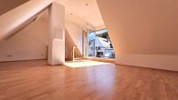 Modernisierte Doppelhaushälfte mit traumhafter Aussicht, liebevoll angelegtem Garten und Carport - Zimmer