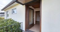 *vorgemerkt* Kleines Einfamilienhaus mit Garage und Garten in guter Wohnlage von Zell/Barl - Eingang