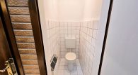 Renoviertes Einfamilienhaus mit Terrasse, Sauna, Garage und Weinbergblick in Briedel an der Mosel - Gäste-WC