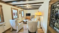 Renoviertes Einfamilienhaus mit Terrasse, Sauna, Garage und Weinbergblick in Briedel an der Mosel - Wohnzimmer