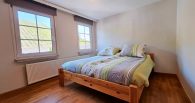 Renoviertes Einfamilienhaus mit Terrasse, Sauna, Garage und Weinbergblick in Briedel an der Mosel - Schlafzimmer