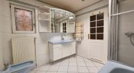 Renoviertes Einfamilienhaus mit Terrasse, Sauna, Garage und Weinbergblick in Briedel an der Mosel - Badezimmer