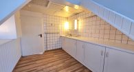 Renoviertes Einfamilienhaus mit Terrasse, Sauna, Garage und Weinbergblick in Briedel an der Mosel - DG