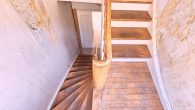 Sanierungsbedürftiges Forsthaus mit Garage und schönem Außenbereich - Treppenhaus EG