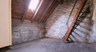 Sanierungsbedürftiges Forsthaus mit Garage und schönem Außenbereich - Speicher