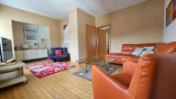 Modernisiertes Einfamilienhaus als Kapitalanlage oder zur Eigennutzung mit Calmontblick an der Mosel - großes Wohnzimmer OG