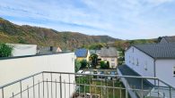Modernisiertes Einfamilienhaus als Kapitalanlage oder zur Eigennutzung mit Calmontblick an der Mosel - Blick vom Balkon