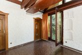 Atemberaubender Moselblick – Einfamilienhaus in begehrter Höhenlage von Cochem - Wohnzimmer
