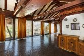 Atemberaubender Moselblick – Einfamilienhaus in begehrter Höhenlage von Cochem - Wohnzimmer
