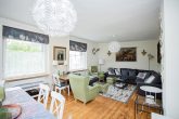 Renoviertes Haus mit Moselblick und Terrasse, aufteilbar in 3Wohnungen, in Ediger-Eller, bei Cochem - Wohnzimmer EG