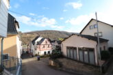 Pflegeleichte Immobilie in hochwassersicherer Lage von St. Aldegund, Nähe Zell - Blick vom Balkon