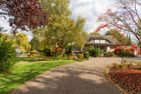 Anwesen mit parkähnlichem Garten, Wohn- und Geschäftsräumen, großem Wellnessbereich im Hunsrück., 56869 Mastershausen, Haus