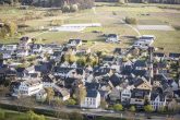 Charmantes, kernsaniertes Fachwerkhaus mit Innenhof, Nebengebäude & Parkmöglichkeiten in Erden - Erden